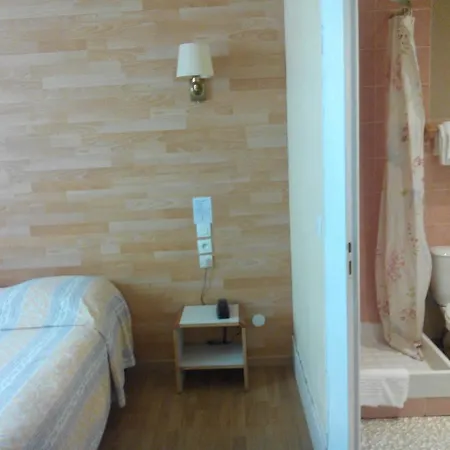 Отель Lamartine -parking Dauphine *